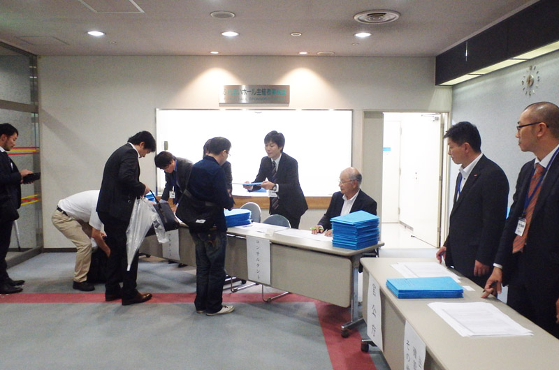 参加者受付の様子2