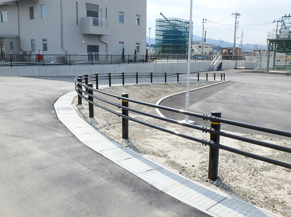 サムネイル：④ 完　成